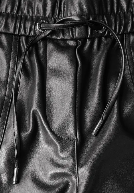 Hose im Leder-Look Black