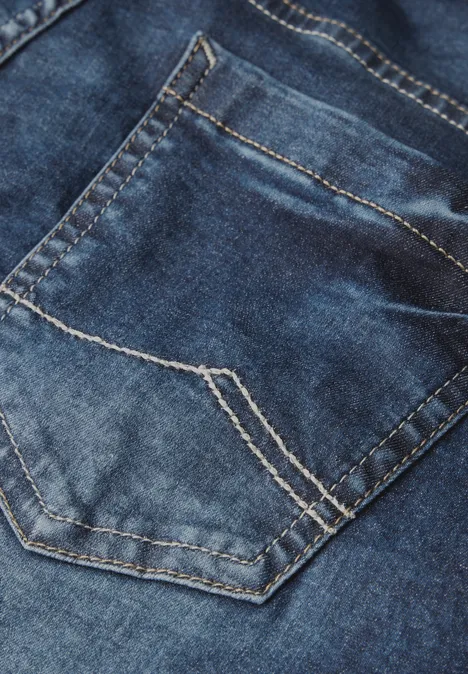 Casual Fit Jeansshorts mid blue used wash