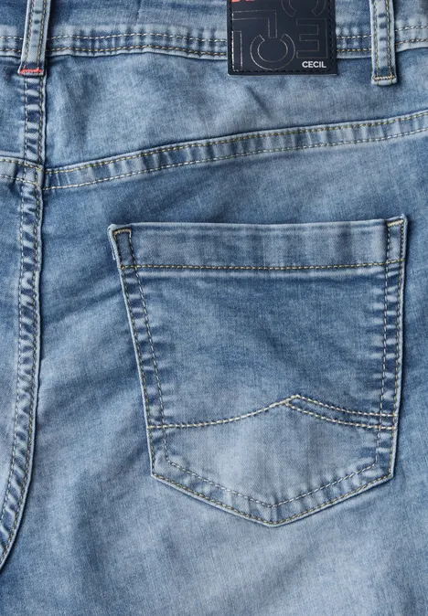Capri Jeans light blue authentic washed
