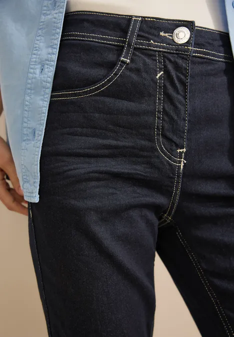 Straight Leg Jeans rinsed wash