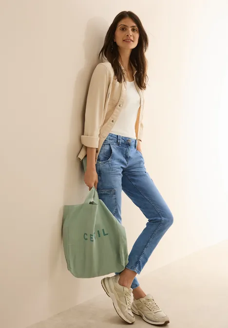 Jeans avec poches cargo authentic used wash