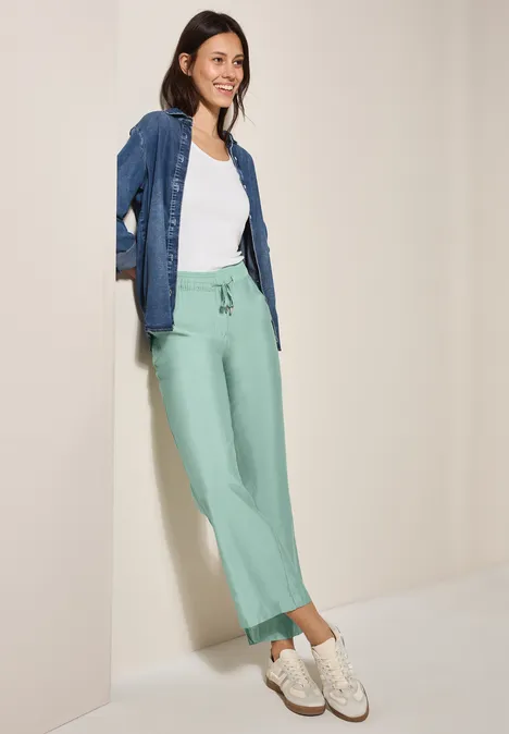 Wide Leg Strukturhose matcha green