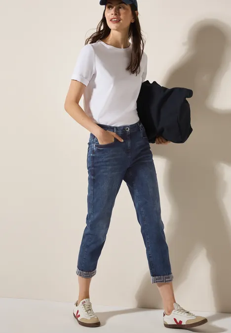 Jeans mit Turn-Up Detail dark blue random wash