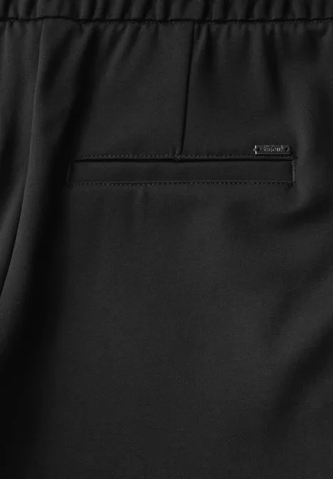 Casual Fit Hose Black