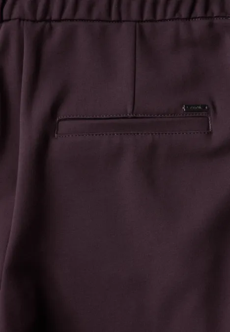 Casual Fit Hose eggplant red