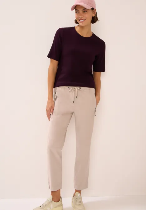 Pantalon en velours côtelé, coupe causale eggshell white