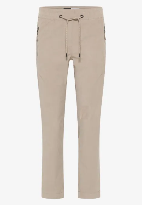 Cordhose im Casual Fit eggshell white