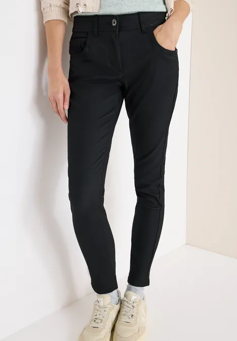 Broek in lederlook Black