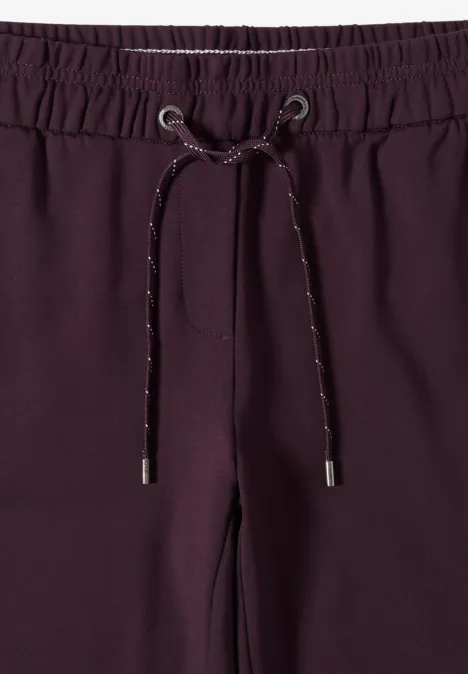 Casual Fit Hose eggplant red