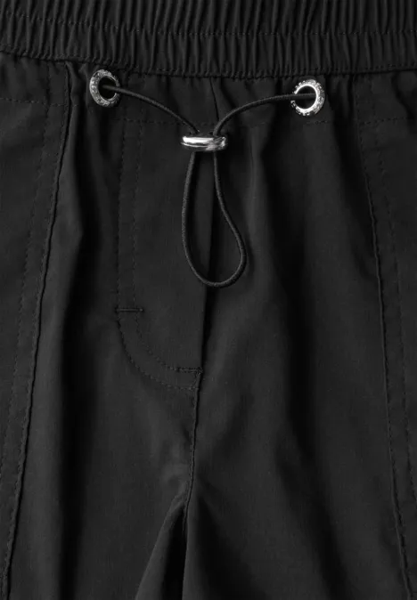 Shorts im Loose Fit Black