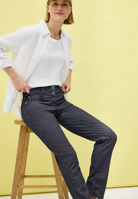 Straight Leg Jeans Dark blue wash