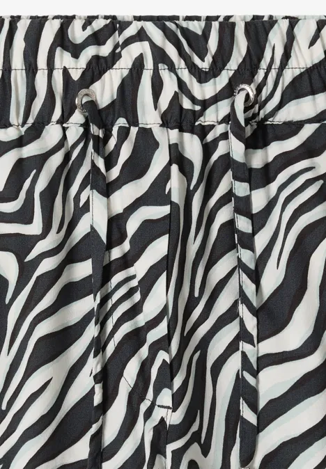 Tissu à motifs zébrés noir et blanc