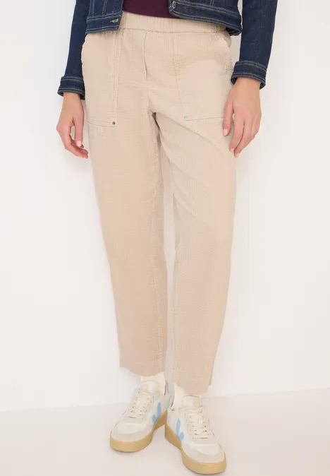 Sportive Loose Fit Cordhose oat milk beige