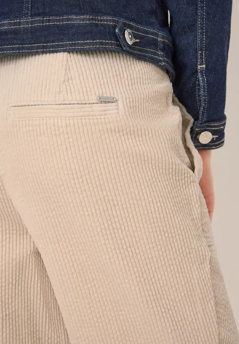 Sportive Loose Fit Cordhose oat milk beige