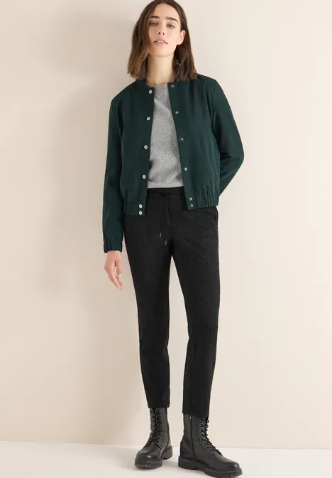 Casual Fit Hose Black