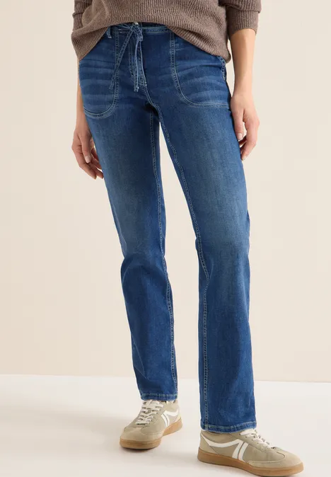 Straight Leg Jeans mid blue wash Straight Leg Jeans mid blue wash