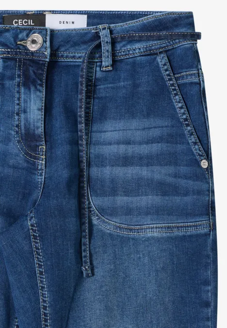 Straight Leg Jeans mid blue wash Straight Leg Jeans mid blue wash