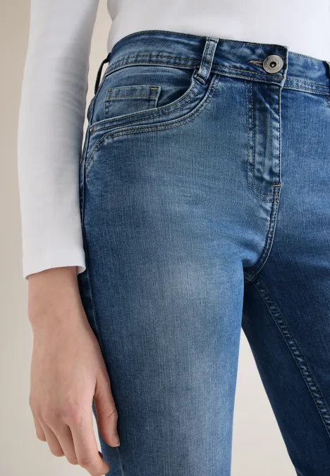 Straight Leg Jeans authentic used wash