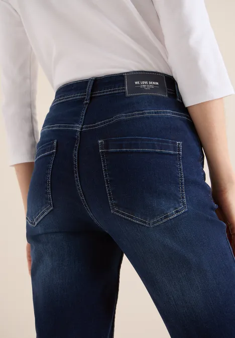 Straight Leg Jeans Dark blue wash Straight Leg Jeans Dark blue wash