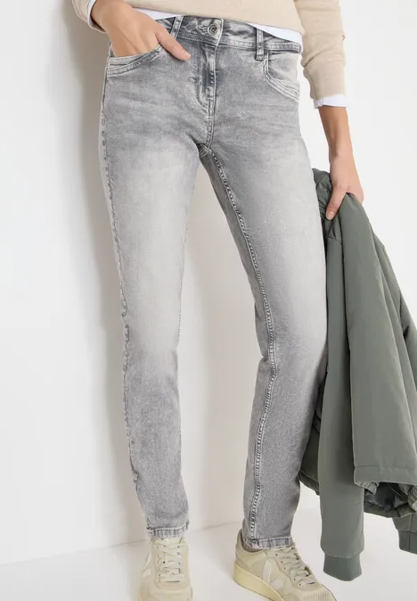 Straight Leg Jeans light grey wash Straight Leg Jeans light grey wash