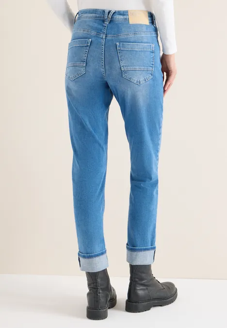 Washed-Look Jeans light blue wash
