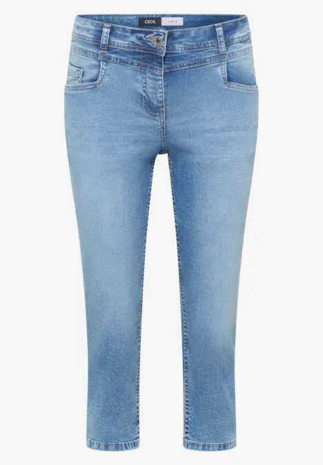 3/4 Slim Leg jeans in casual fit light blue washed