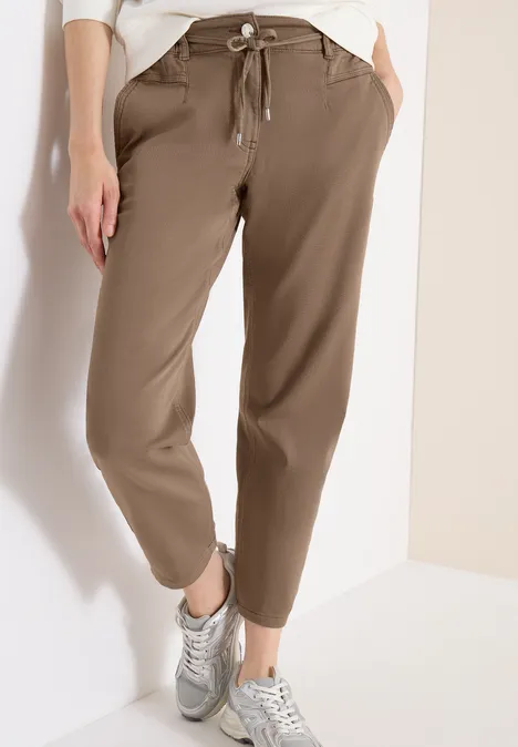 Mid Waist Slim Leg Hose im Loose Fit coffee taupe