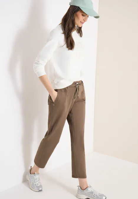 Mid Waist Slim Leg Hose im Loose Fit coffee taupe