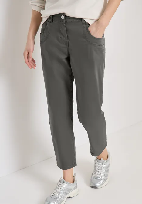 Mid Waist Slim Leg Hose im Casual Fit clear khaki