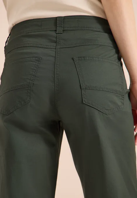 Mid Waist Casual Fit Hose mit Turn Up clear khaki