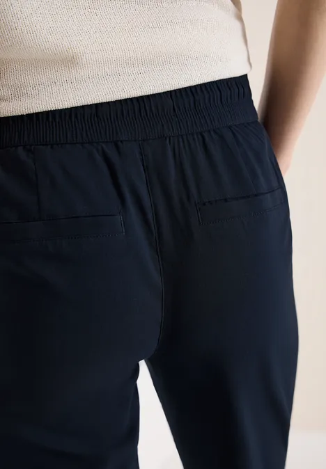 Mid Waist Slim Leg Hose im Casual Fit universal blue Mid Waist Slim Leg Hose im Casual Fit universal blue