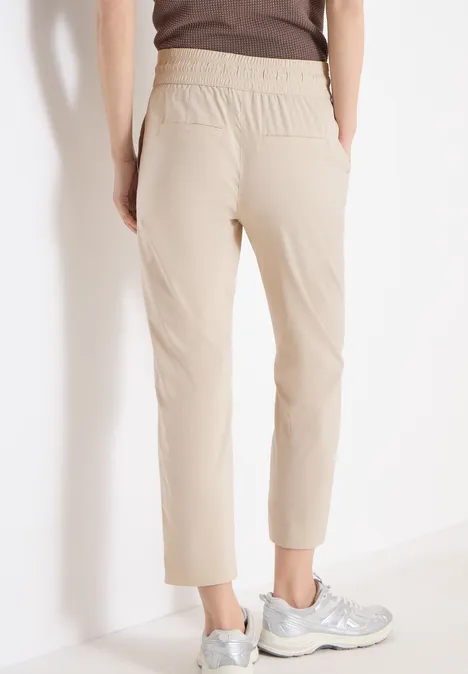 Mid Waist Slim Leg Hose im Casual Fit grain beige