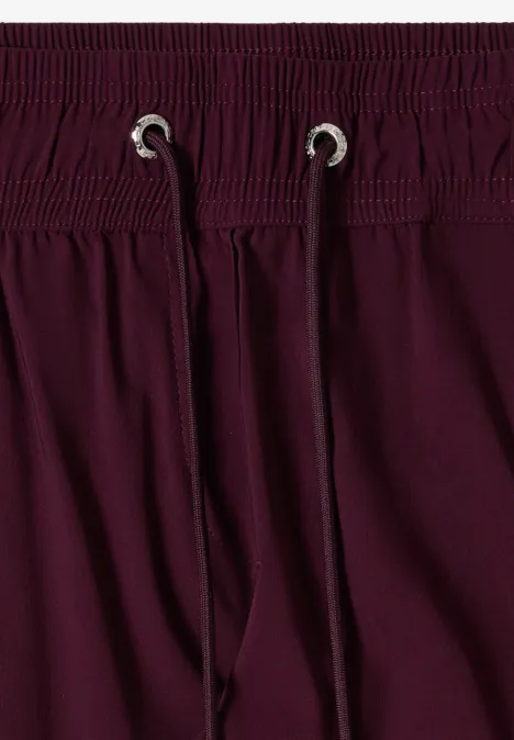 Mid Waist Slim Leg Hose im Casual Fit grape red Mid Waist Slim Leg Hose im Casual Fit grape red