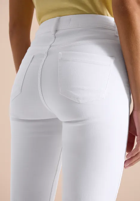 3/4 Slim Leg jeans in Slim Fit White