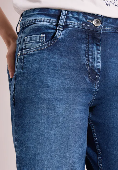 High Waist Jeansshorts im Loose Fit mid blue used wash