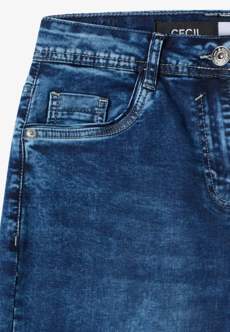 High Waist Wide Legs jeans in Loose Fit mid blue used wash