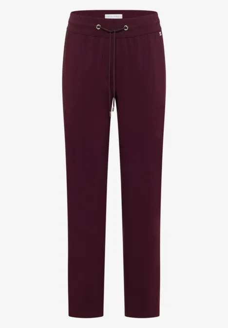 Pantalon Mid Waist Slim Leg en Casual Fit grape red