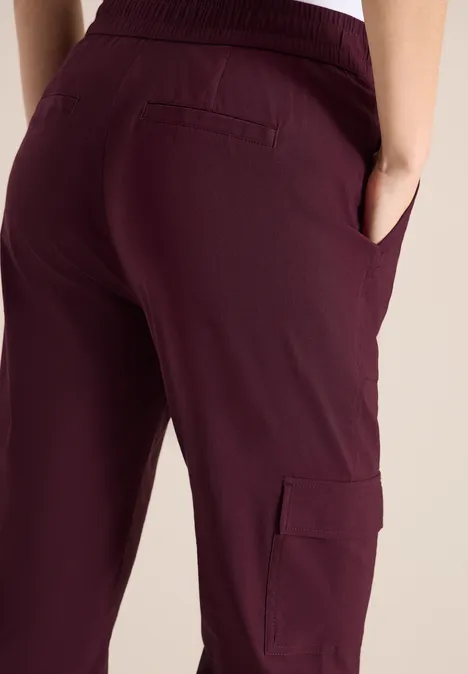 Mid Waist Slim Leg Hose im Cargo-Look grape red Mid Waist Slim Leg Hose im Cargo-Look grape red