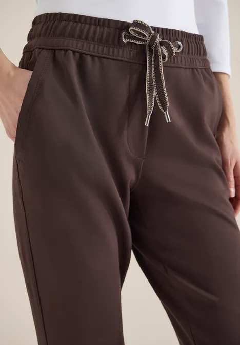 Broek in effen kleur macchiato brown