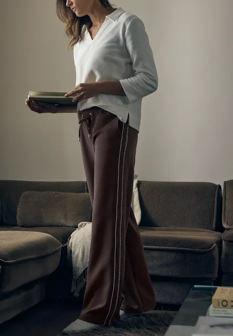 Hose mit Tapestreifen macchiato brown
