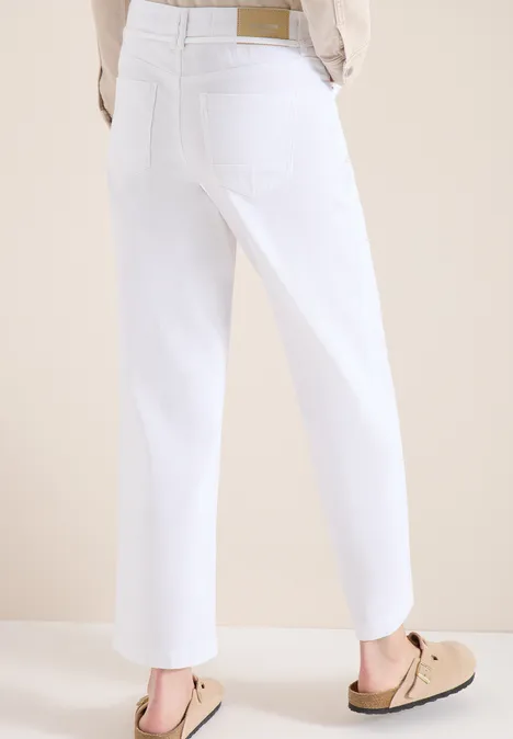 High Waist Wide Legs jeans in Loose Fit White High Waist Wide Legs jeans in Loose Fit White