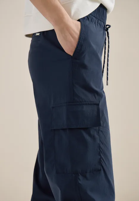 High Waist Straight Leg Hose im Loose Fit universal blue High Waist Straight Leg Hose im Loose Fit universal blue