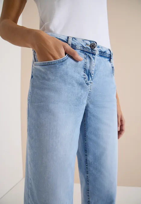 7/8 Wide Leg Jeans im Loose Fit light blue random bleached 7/8 Wide Leg Jeans im Loose Fit light blue random bleached