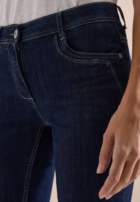 Mid Waist Straight Leg Jeans im Casual Fit rinsed wash