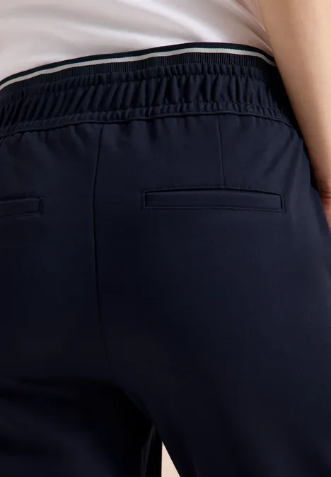 Mid Waist Slim Leg Hose im Casual Fit universal blue Mid Waist Slim Leg Hose im Casual Fit universal blue