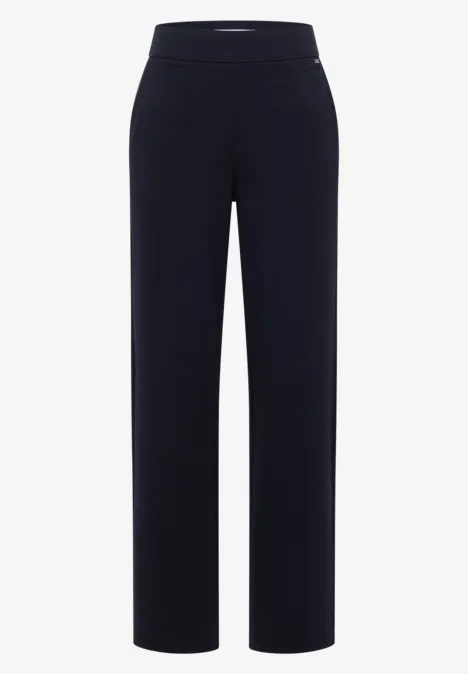 Schlichte, gerade geschnittene schwarze Hose mit hohem Bund.