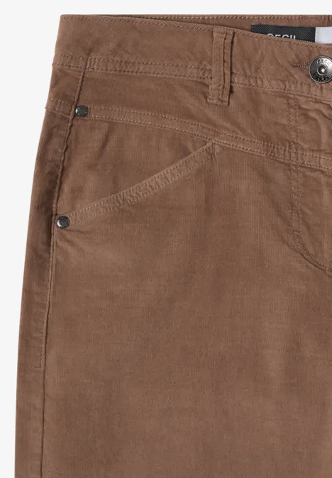 High Waist Wide Leg Hose im Loose Fit earthy taupe Braune Cordhose mit Fronttasche, Gürtelschlaufen und Metallnieten.