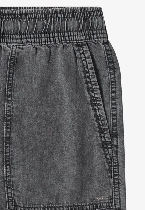 Shorts met Wide Leg pijpen en een Loose Fit pasvorm mid grey random wash Grijze spijkerbroek met elastische taille en zijzak, verweerd uiterlijk
