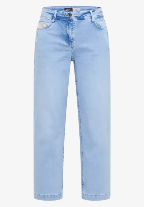 Jean 7/8 Wide Leg avec détail crocheté light blue random bleached Helle, weit geschnittene Jeans mit geradem Bein und hoher Taille.