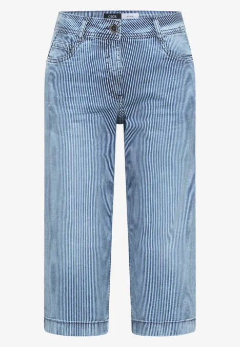Jeans délavé clair mi-mollet à taille haute, coupe large, poches latérales et fermeture boutonnée, style denim classique